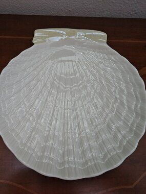 RARE ANTIQUE VINTAGE BELLEEK NEPTUNE PORCELAIN CORAL SHELL  SERVING PLATE TRAY